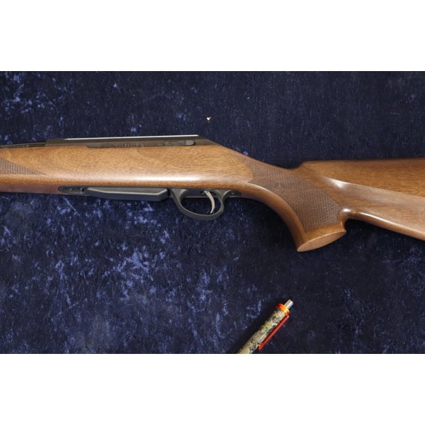 Tikka T3 Forest incl.gevind 14x1 kaliber 270win.