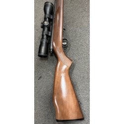 Savage model 93 kaliber 17hmr links  brugt
