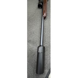 Savage model 93 kaliber 17hmr links  brugt